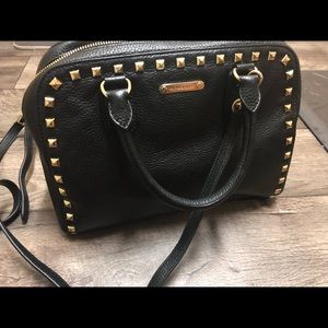 Authentic Michael Kors purse / crossbody